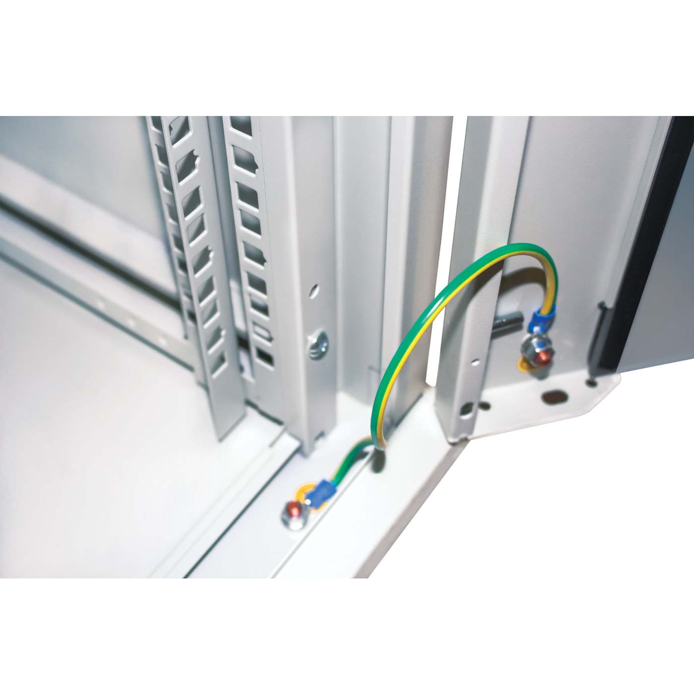 19" Wandverteiler, 12 HE, 635 (H) x 570 (B) x 450 (T) mm, grau Image 9