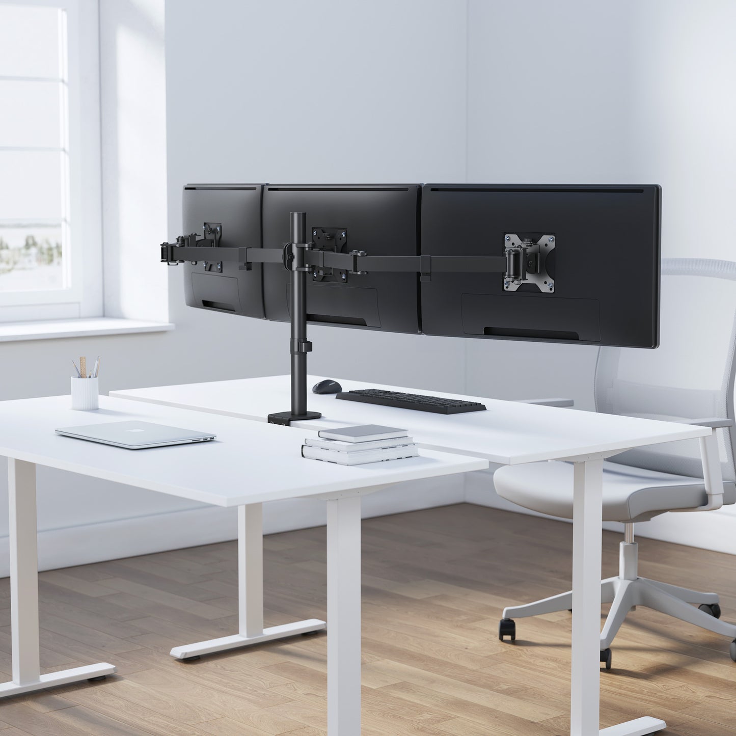 Tischhalterung für drei Monitore von 13 bis 27 Zoll Image 9